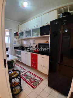 Image 7 - 1028608