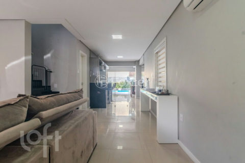 Image 3 - 1028615