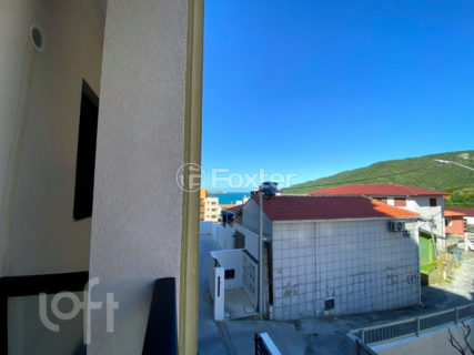 Image 3 - 1028664