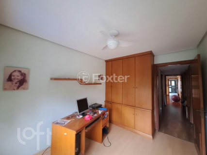 Image 33 - 1028669