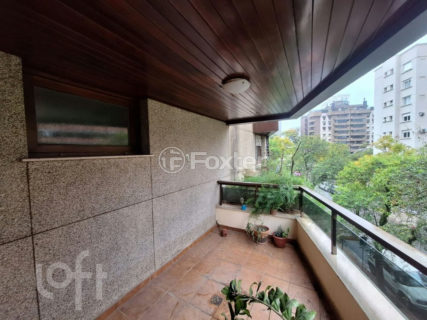 Image 4 - 1028669