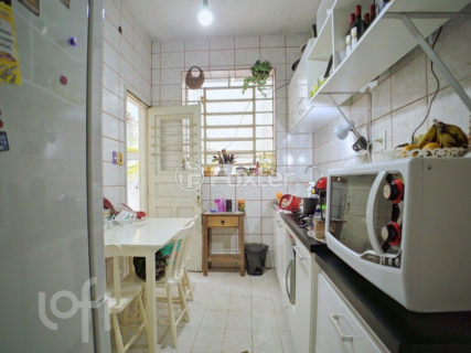 Image 14 - 1028673