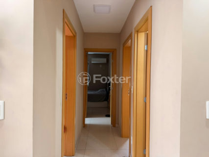 Image 5 - 1028677