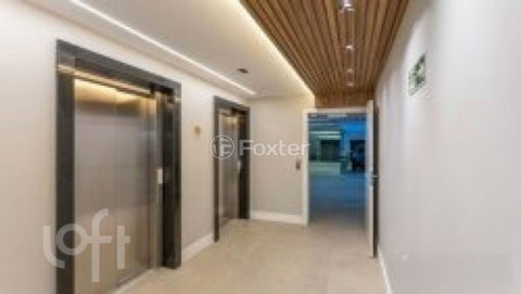 Image 21 - 1028680