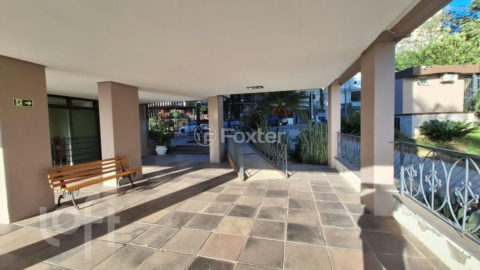 Image 33 - 1028684