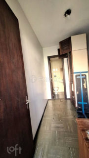 Image 16 - 1028684