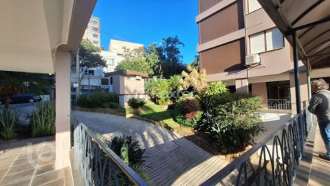 Image 34 - 1028684