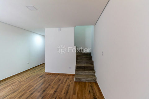 Image 7 - 1028685