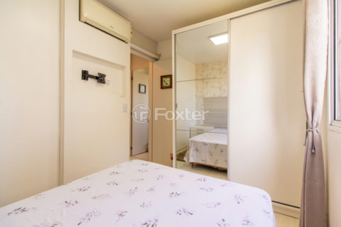 Image 9 - 1028699