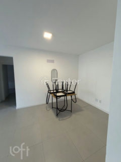 Image 3 - 1028717