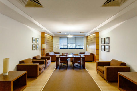 Image 19 - 1028737