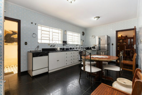 Image 20 - 1028740