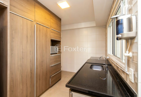 Image 25 - 1028744