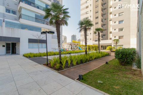 Image 39 - 1028744