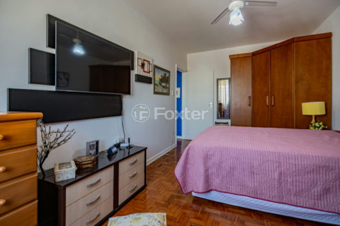Image 30 - 1028745