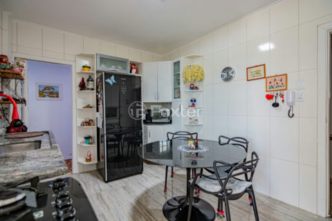 Image 36 - 1028745