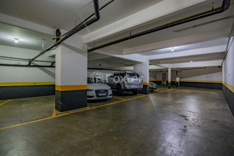 Image 48 - 1028745