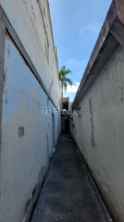 Image 11 - 1028746