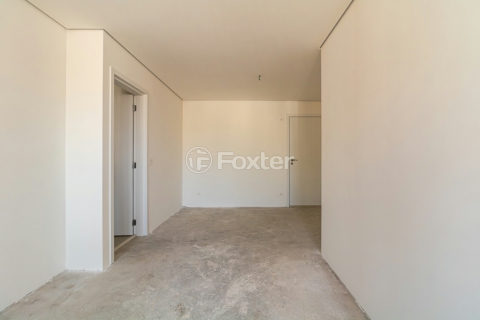 Image 16 - 1028755