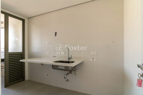 Image 26 - 1028755