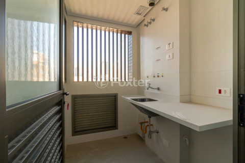 Image 30 - 1028755