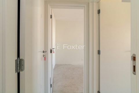 Image 32 - 1028755