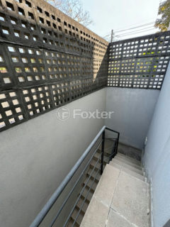 Image 25 - 1028756