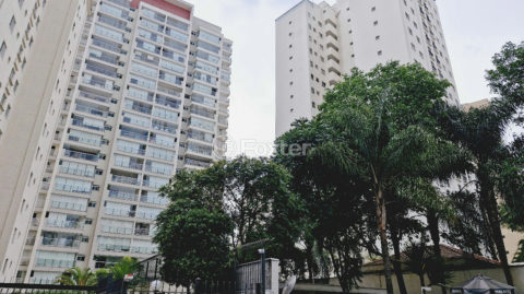 Image 40 - 1028758