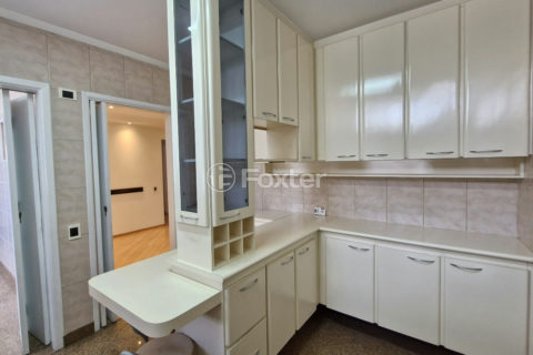 Image 30 - 1028772