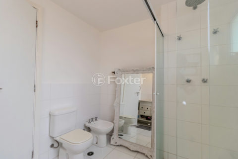 Image 32 - 1028786