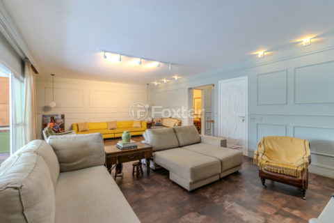 Image 3 - 1028786