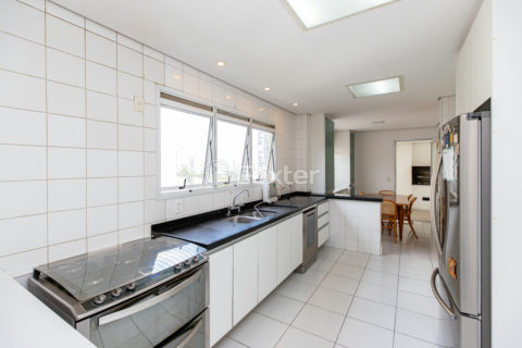 Image 41 - 1028787