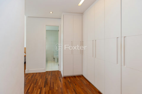 Image 37 - 1028787