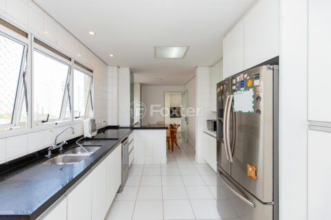 Image 42 - 1028787
