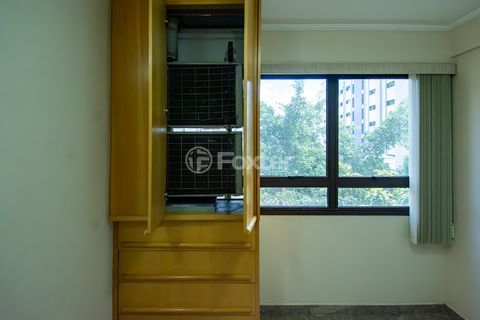 Image 9 - 1028795