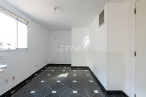 Image 44 - 1028799
