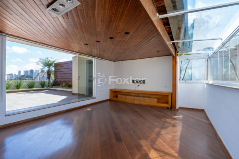 Image 32 - 1028799