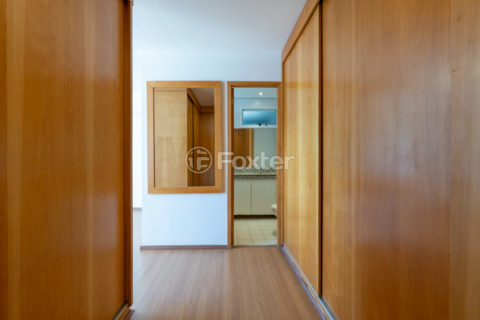 Image 20 - 1028799