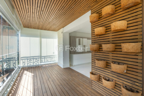Image 22 - 1028802