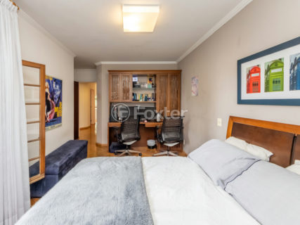 Image 32 - 1028804