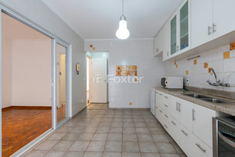 Image 21 - 1028810