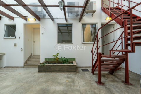 Image 3 - 1028810