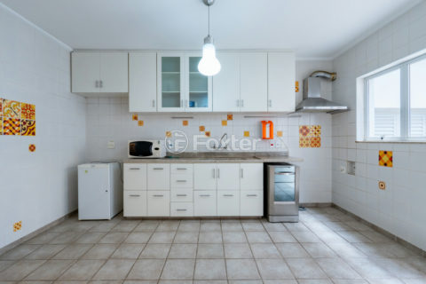 Image 22 - 1028810