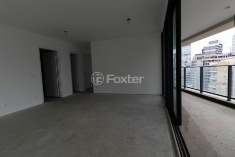 Image 3 - 1028817