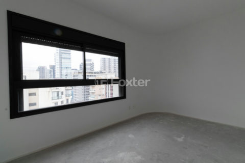 Image 19 - 1028817