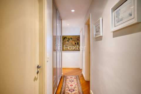 Image 33 - 1028821