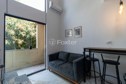 Image 7 - 1028823