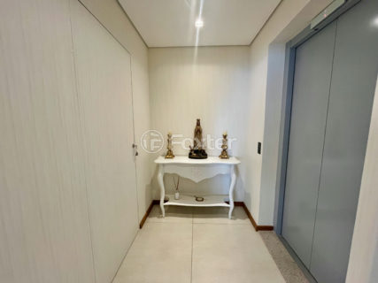 Image 21 - 1028824