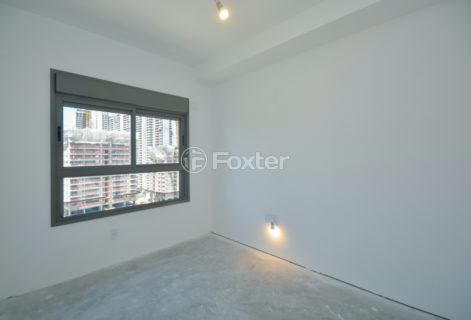 Image 21 - 1028827