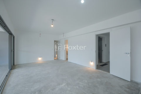 Image 9 - 1028827